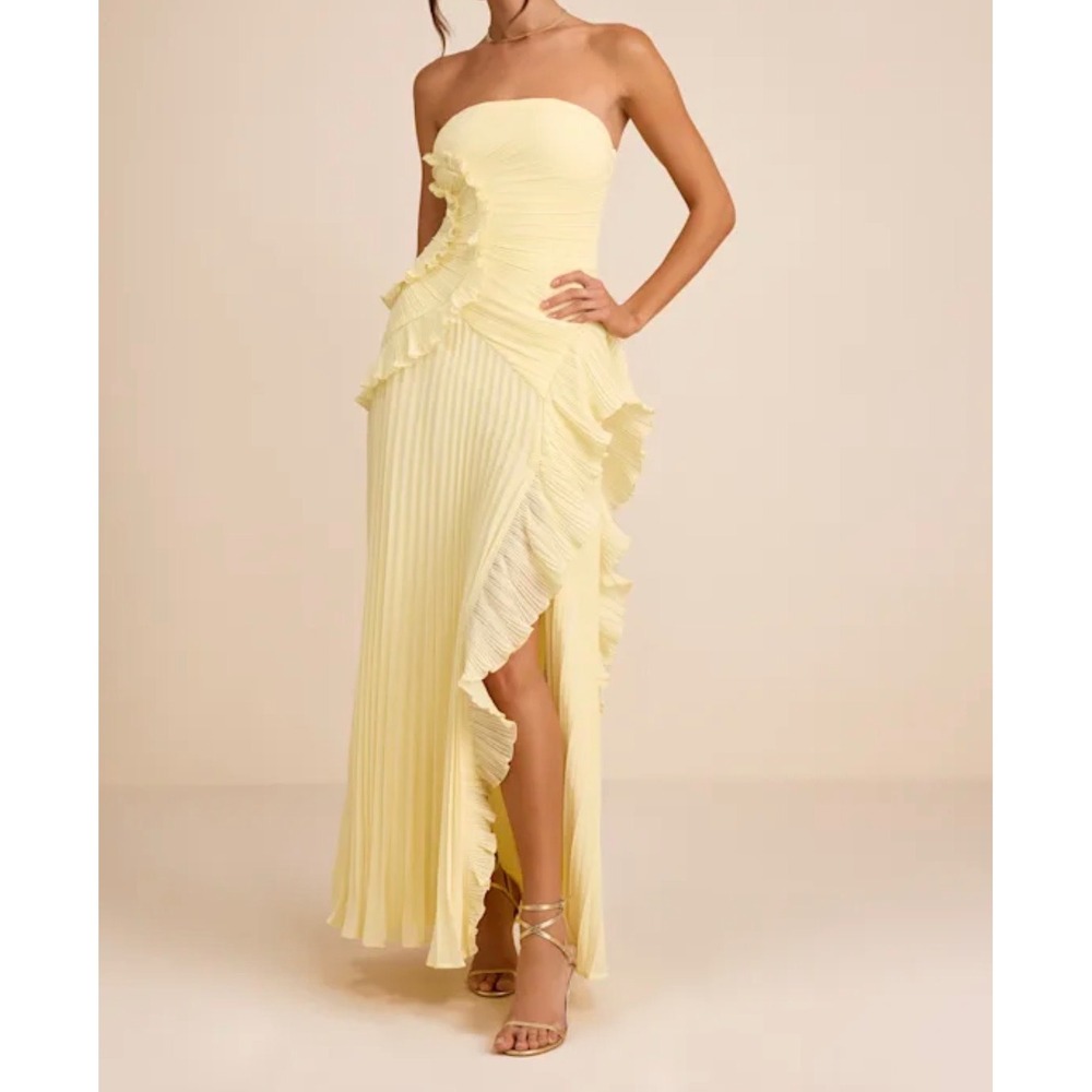 Lulus Brylee Light Yellow Pleated Ruffled Strapless Maxi Dress Size M NEW